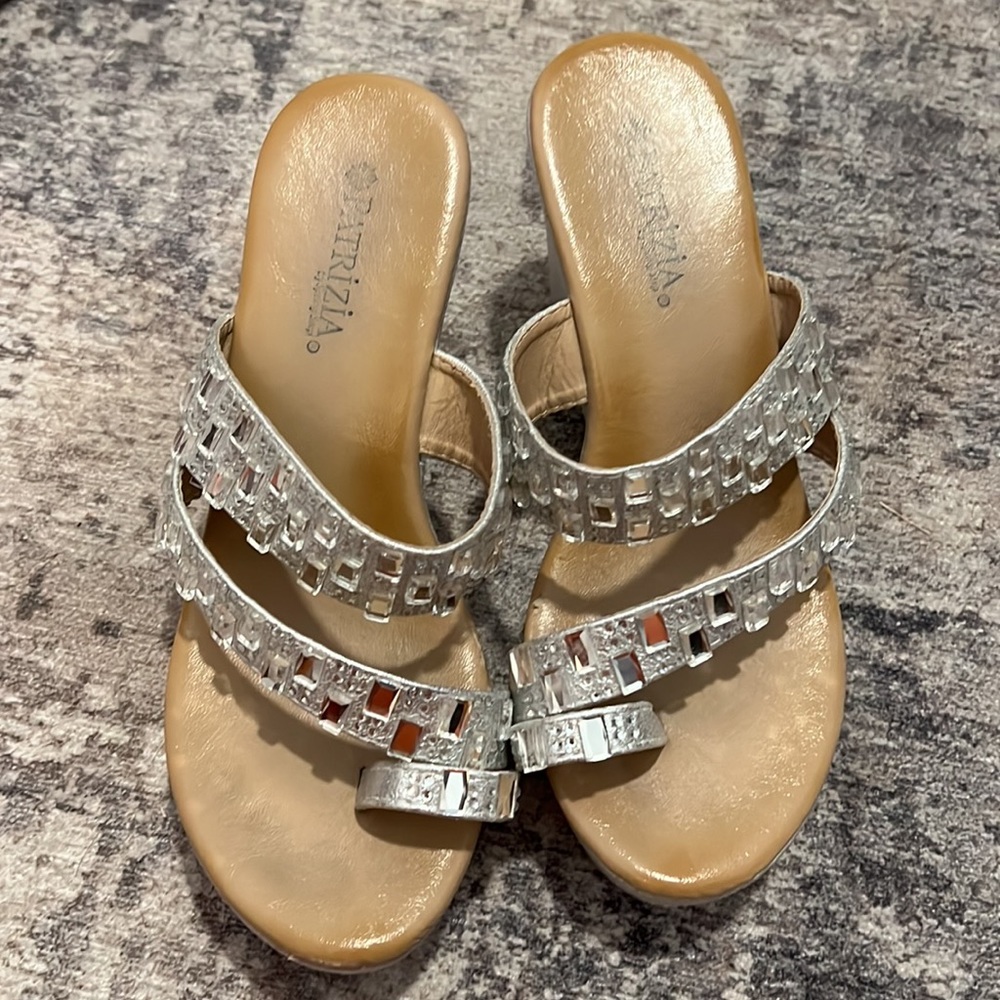 Stunning Crystal platform Sandals-gently used-great condition! Great deal! - Picture 6 of 7